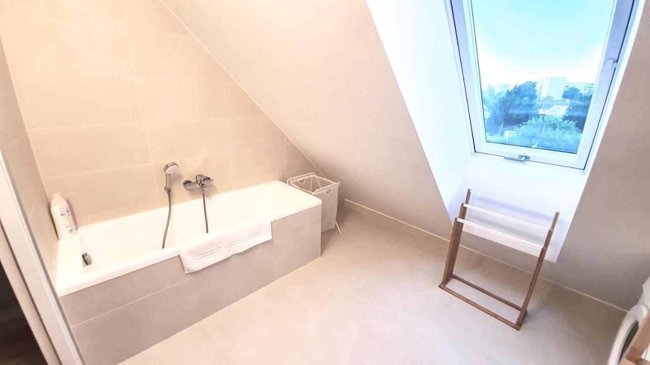 Appartement Rooftop Terrace, Free Garage Parking And Pool!