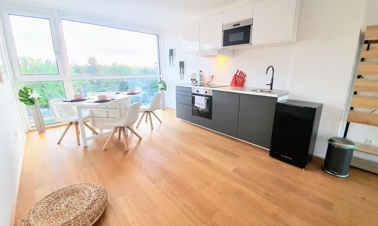 Appartement Rooftop Terrace, Free Garage Parking And Pool!